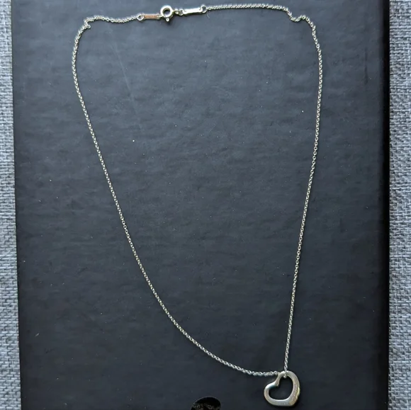 Tiffany & Co - Elsa Peretti Open Heart SV925 Necklace Pendant - Great Condition - Picture 4 of 8